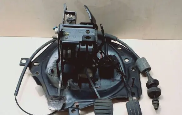 Renault Kangoo I Pedal assembly 437065L