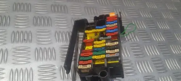Peugeot 406 Fuse box set 9635518180 189028
