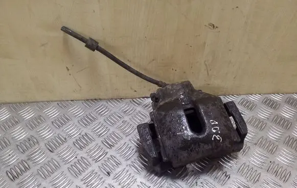 BMW 5 E39 Front brake caliper
