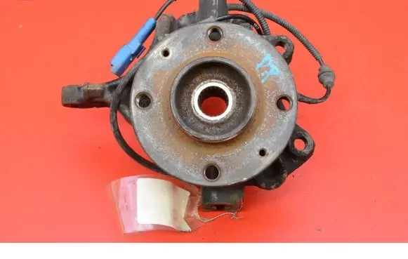 Citroen C4 Cactus Front wheel hub spindle knuckle