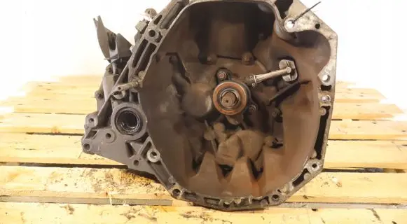 Renault Fluence Manual 5 speed gearbox JR5175