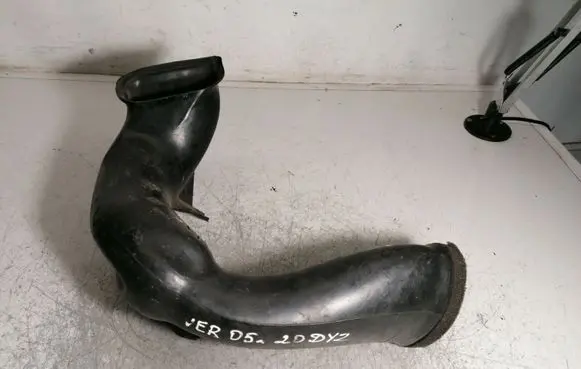 Toyota Corolla Verso E121 Air intake hose/pipe 52811-44100