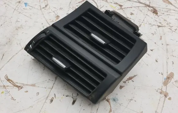 BMW X5 E70 Dashboard side air vent grill/cover trim 7161804
