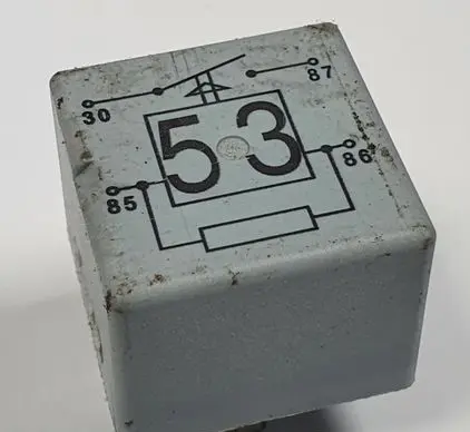 Porsche Cayenne (9PA) Fuel pump relay 141951253B