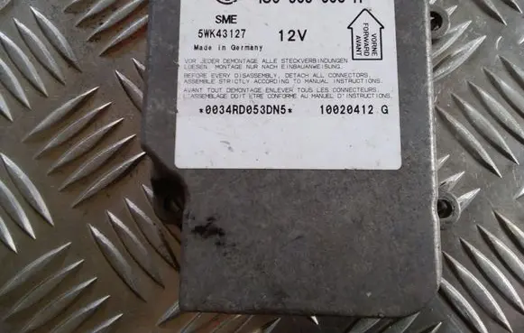 Volkswagen Golf IV Airbag control unit/module 1C0909605H 5WK43127