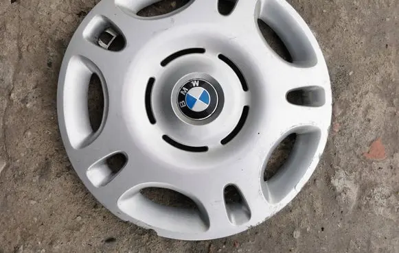 BMW 3 E36 R15 wheel hub/cap/trim 361310941858
