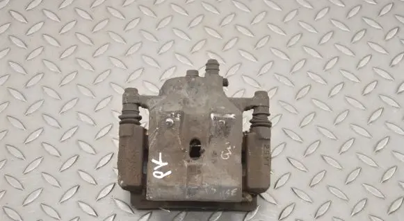 Toyota Prius (XW30) Front brake caliper