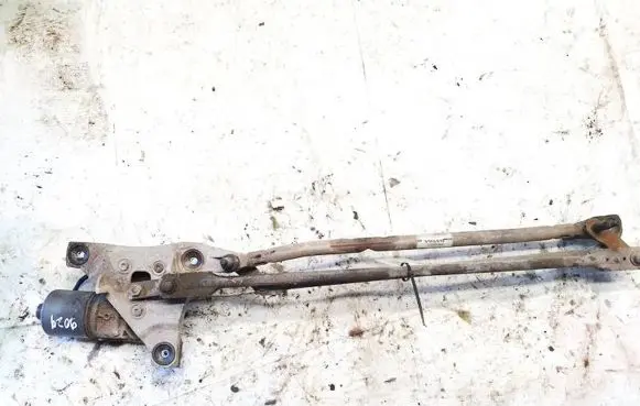 Volvo V50 Front wiper linkage and motor 30699342