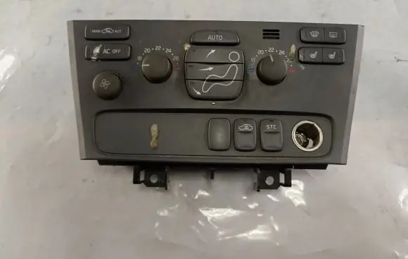 Volvo S60 Climate control unit 7923 8651242
