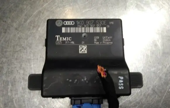 Volkswagen PASSAT B6 Other control units/modules 1K0907530E 1K0907951