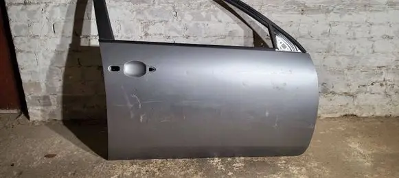 Nissan Primera Front door