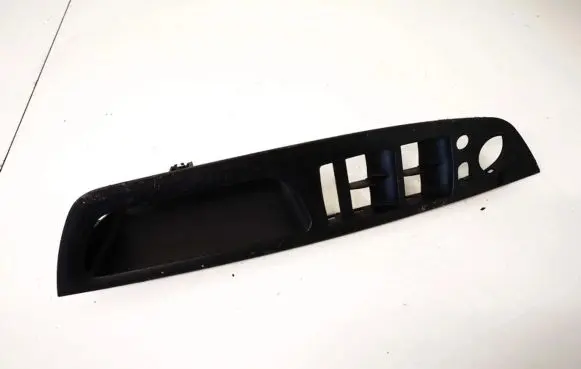 BMW X5 E70 Front door window switch trim 51417137138 912212001