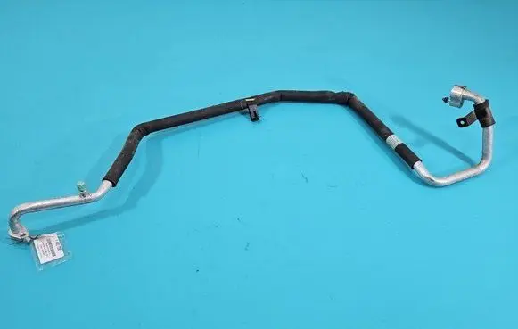 Air conditioning (A/C) pipe/hose