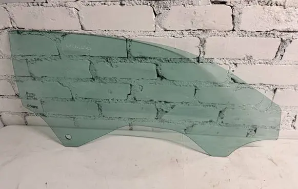 Chevrolet Camaro Front door window/glass (coupe) DOT15AS2M105 E000215 43R001237