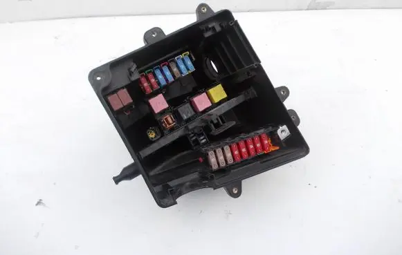 Renault Master III Fuse box set 243830001R