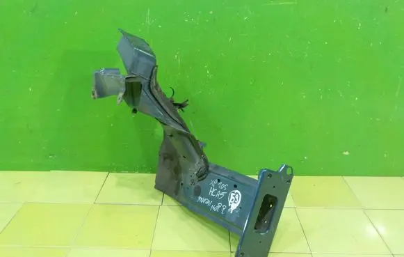 Hyundai i40 Front side member PRZOD