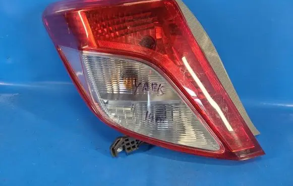 Toyota Yaris Boot/trunk interior light 815610D370