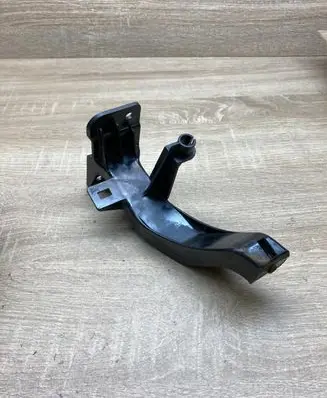 Mercedes-Benz A W168 Front bumper mounting bracket A1688800414
