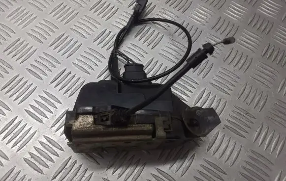 Renault Megane II Front door lock