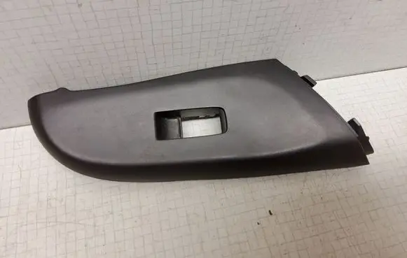 Nissan Almera N16 Front door window switch trim 80960BM520