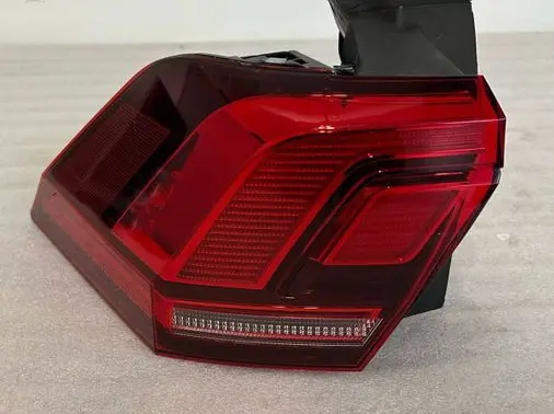 Volkswagen Tiguan Rear/tail lights 5NA945095D