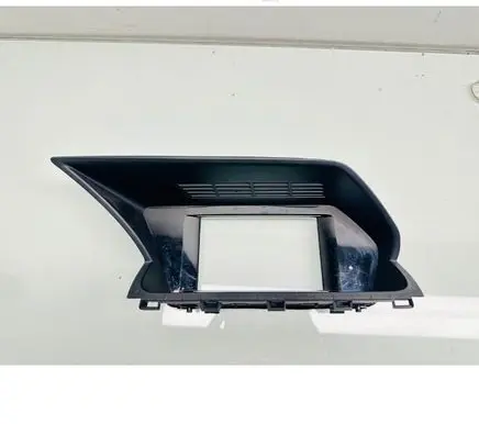 Mercedes-Benz GLK (X204) Radio/GPS head unit trim A2046804108 08456000