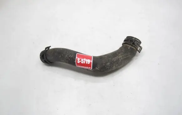 Volkswagen PASSAT B8 Engine coolant pipe/hose 5Q0122073CE
