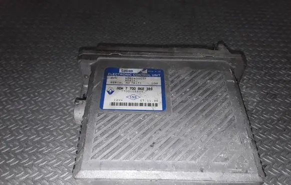Renault Scenic I Engine control unit/module 7700868189 7700105605