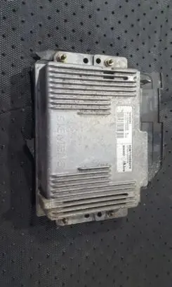 Renault Megane I Engine control unit/module S115300203 7700105979