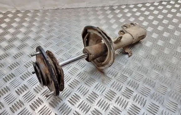 Toyota Corolla Verso E121 Front shock absorber/damper 