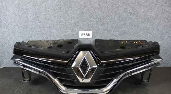 Renault Captur Front grill