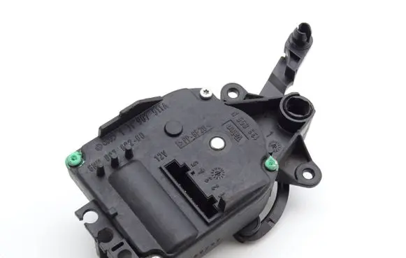 Audi A3 S3 8L Air flap motor/actuator 1J1907511A 6N00769200