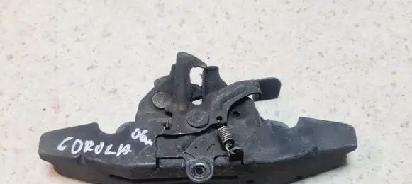 Toyota Corolla E120 E130 Engine bonnet/hood lock/catch