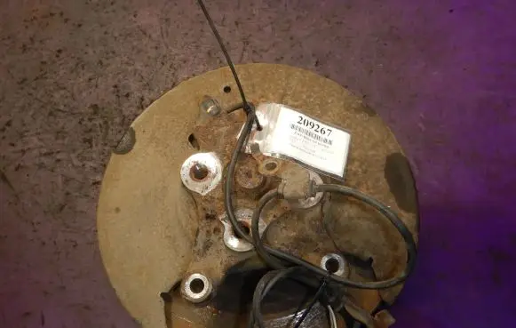 Mazda 6 Rear wheel hub spindle/knuckle 