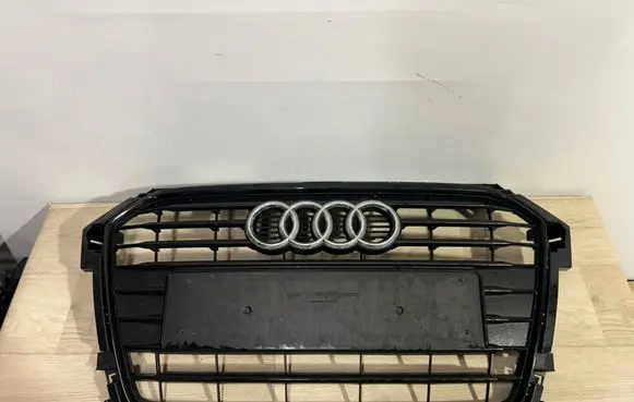 Audi A1 Front grill BTA5874001 8XA853651C 8XA853651B