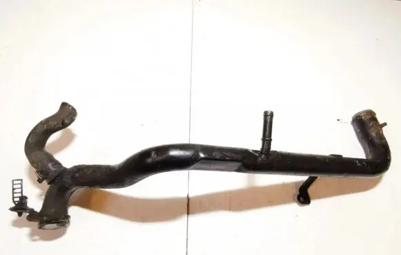 Volkswagen PASSAT B5 Engine coolant pipe/hose 058121071c