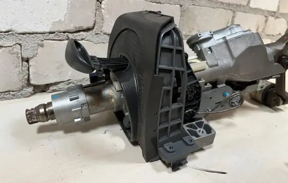 Mercedes-Benz E W211 Steering wheel axle