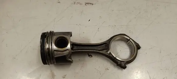Porsche Cayenne (92A) Piston with connecting rod
