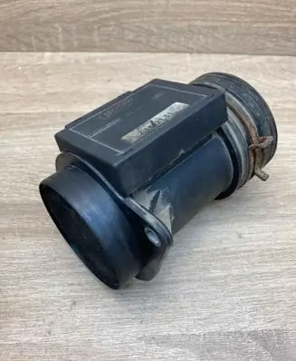 Audi 80 90 S2 B4 Mass air flow meter 71822151