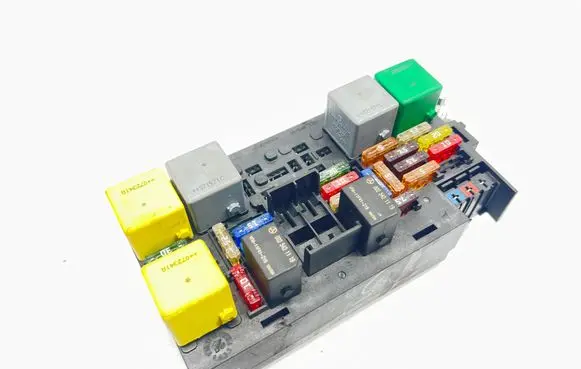 Mercedes-Benz ML W164 Fuse box set A1645402972