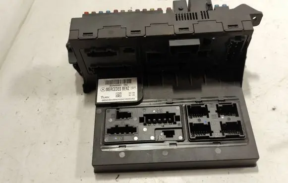 Mercedes-Benz E W211 Fuse module 0035455901