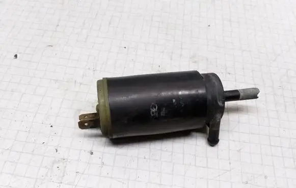 Audi 100 200 5000 C3 Windscreen/windshield washer pump
