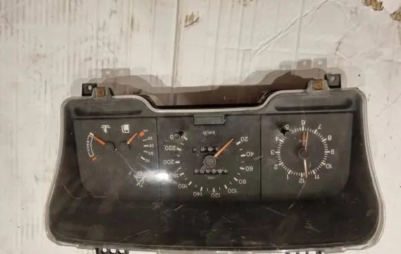 Ford Scorpio Speedometer (instrument cluster) V000918
