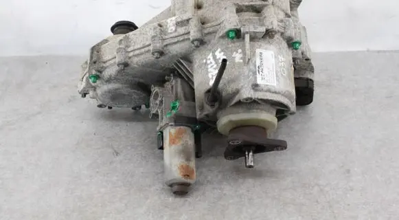 BMW X6 M Gearbox transfer box case 7599887 ATC700 7599890