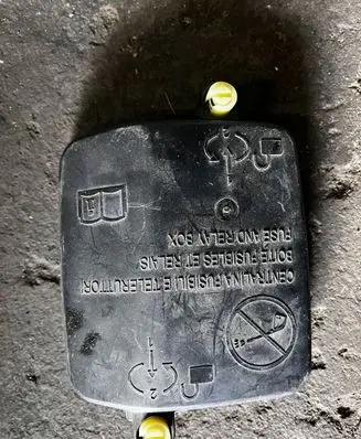 Alfa Romeo Giulia Relay mounting block braknumeruczci