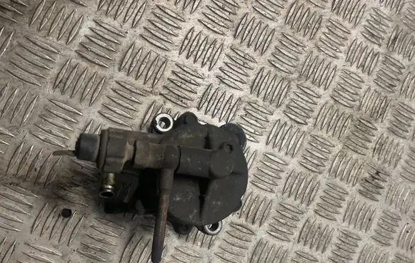 Mitsubishi Pajero Vacuum pump