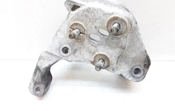 Volvo V50 Engine mounting bracket 30778783