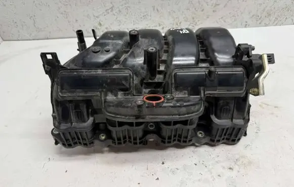 Toyota RAV 4 (XA50) Intake manifold