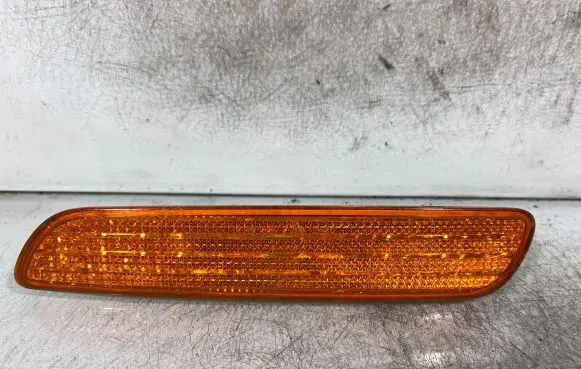 Volvo S40, V40 Front indicator light 30888129
