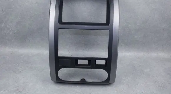 Nissan X-Trail T31 Radio/GPS head unit trim 68260JG10A